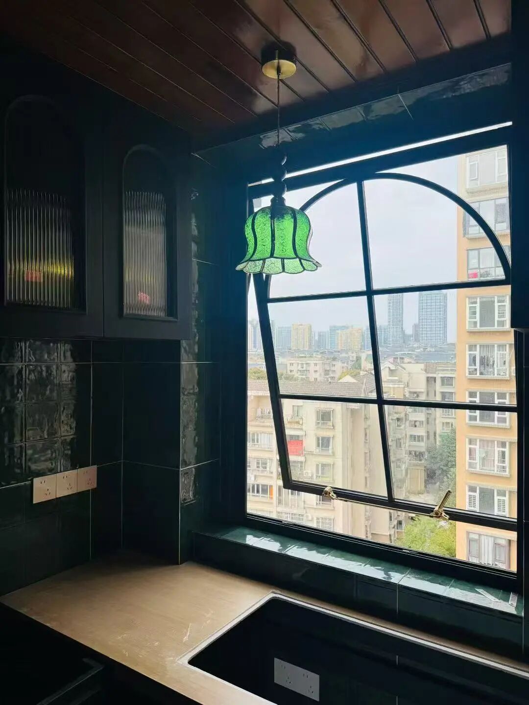 審美不妥協(xié)？這扇法式復(fù)古窗，正是你的答案。